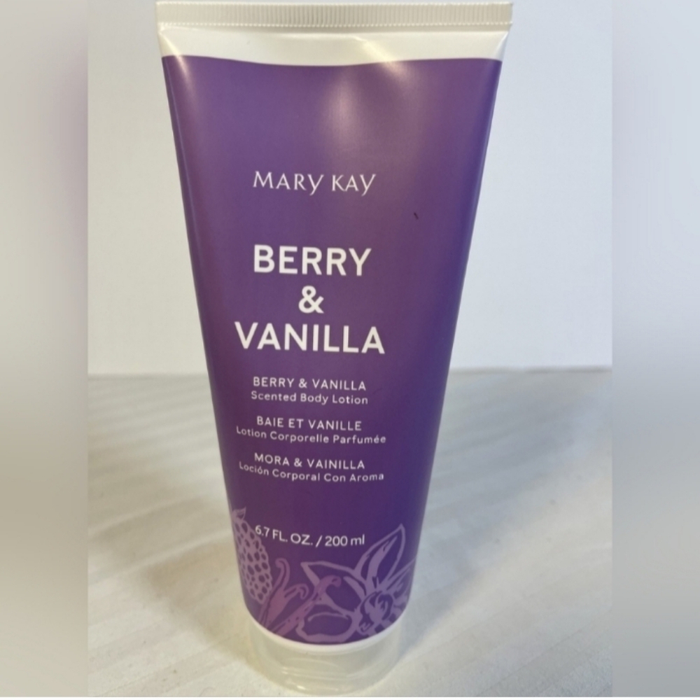 Mary Kay Berry & Vanilla Body Lotion - Purple